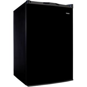 B-COMPACT-REFRIGERATOR-BLACK-HC45SG42SB-ANGLE.jpg