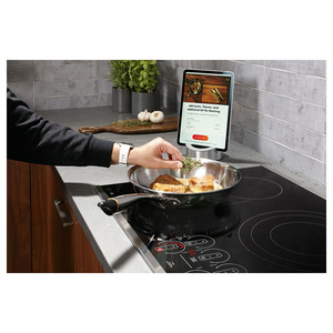 GE Profile Table de cuisson encastrée à électrique de 36 po avec commandes tactiles, Noir- PEP7036DTBB
