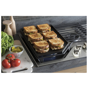 Table de cuisson continue à gaz profondément encastrée GE Profile de 36 po, acier inoxydable - PGP9036SLSS