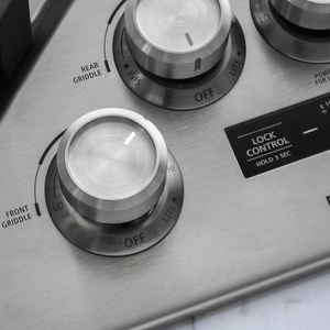 Table de cuisson à gaz profondément encastrée Monogram de 36 po en acier inoxydable - ZGU36ESLSS