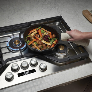 Table de cuisson à gaz profondément encastrée Monogram de 36 po en acier inoxydable - ZGU36ESLSS