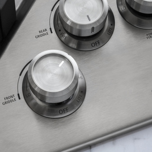 Table de cuisson à gaz profondément encastrée Monogram de 36 po en acier inoxydable - ZGU36RSLSS