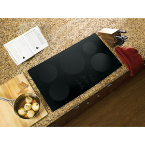 GE Profile Table de cuisson à induction de 36 po Noir PHP960DMBB