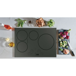 Table de cuisson à induction encastrée CaféMC de 30 po avec touches tactiles, acier inoxydable - CHP95302MSS