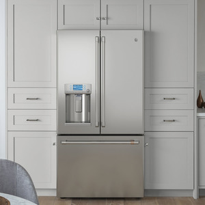 Réfrigérateur à profondeur de comptoir Café de 22,2 pi³ avec porte à deux battants et distributeur d'eau chaude