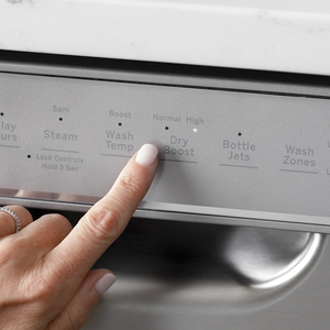 GE Stainless Steel Interior Dishwasher with Front Controls White - GDF645SGNWW