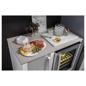 Machine à glaçons de 15 po Monogram, Prêt pour l’installation avec Panneau- UCC15NPRII