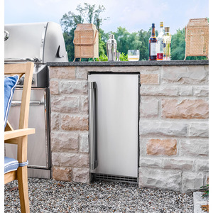 Machine à glaçons de 15 po Monogram, Prêt pour l’installation avec Panneau- UCC15NPRII