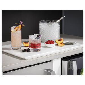 Machine à glaçons de 15 po Monogram, Prêt pour l’installation avec Panneau- UNC15NPRII