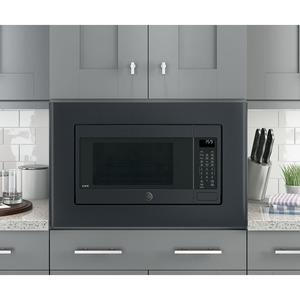 Four à micro-ondes de comptoir à convection GE Café de 1,5 pi³, noire mat - CEB1599ELDSC