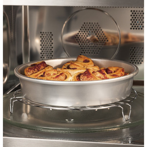 Four à micro-ondes de comptoir à convection GE Café de 1,5 pi³, noire mat - CEB1599ELDSC