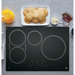GE Profile Table de cuisson à induction de 30 po Noir - PHP9030DJ1BB