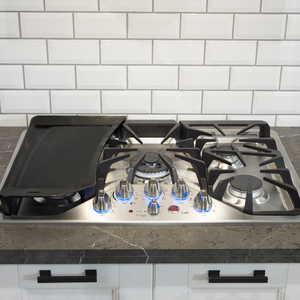 GE Café Table de cuisson à gaz de 30 po Acier Inoxydable CGP350SETSS
