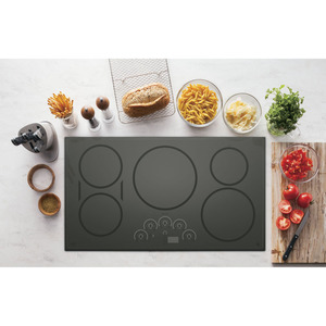GE Café Table de cuisson à induction de 36 po Acier Inoxydable CHP9536SJSS