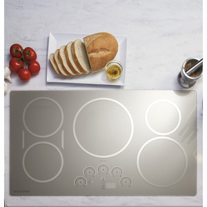 Monogram Table de cuisson à induction de 36 po Argent ZHU36RSJSS