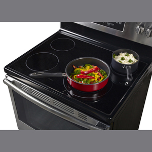 GE Cuisinière électrique 30 po Acier Inoxydable JCB830SKSS