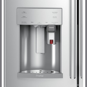 GE Profile Réfrigérateur de 22,1 pi³ avec Keurig® K-Cup® Acier inoxydable PYE22PSKSS