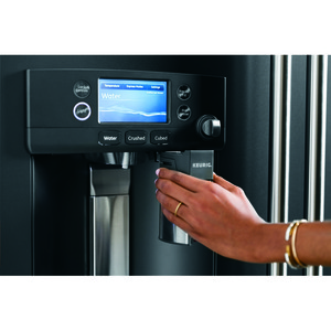 Réfrigérateur de 22,2 pi3 GE Café avec porte à deux battants fini ardoise noire  - CYE22UELDS