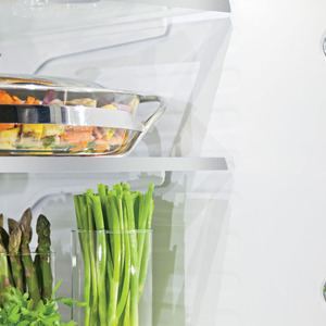 Réfrigérateur GE Profile 22,2 pi³ avec porte à deux battants, acier inoxydable noir - PYD22KBLTS