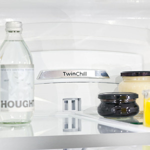 Réfrigérateur GE Profile 22,2 pi³ avec porte à deux battants, acier inoxydable noir - PYD22KBLTS