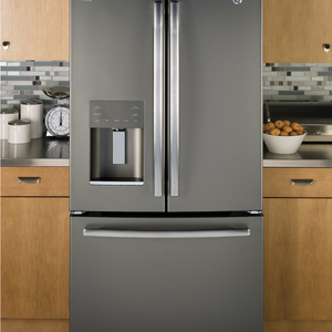 Réfrigérateur GE Profile homologué Energy Star de 23,5 pi³ avec porte à deux battants, ardoise - PFE24HMLKES