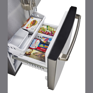 GE Café Réfrigérateur avec porte à deux battants de 24.8 pi³ Acier Inoxydable CNE25SSKSS