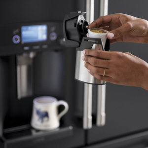 Réfrigérateur de 27,8 pi3 GE Café avec porte à deux battants fini ardoise noire  - CFE28UELDS