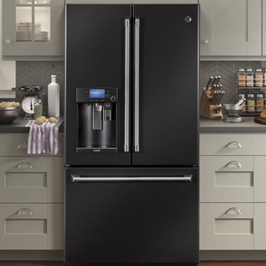Réfrigérateur de 27,8 pi3 GE Café avec porte à deux battants fini ardoise noire  - CFE28UELDS