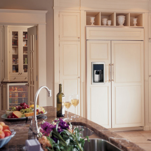 Monogram  Réfrigérateur côte à côte de 48 po à Panneau personalisé ZISB480DK