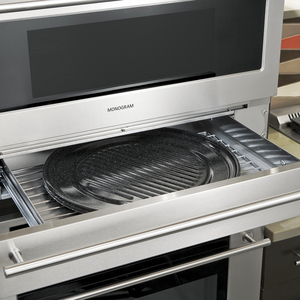 Monogram Four Advantium de 30