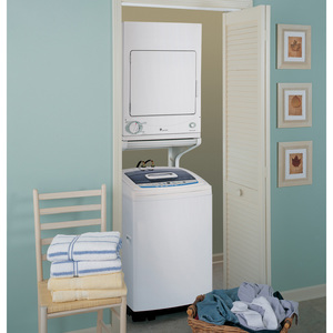 GE Laveuse compact  de 3 pi. cu. Blanc WSLS1500HWW