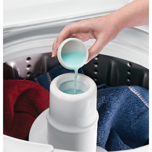 GE Laveuse à chargement par le dessus de 4.3 pi. cu. Blanc GTW180SSJWW