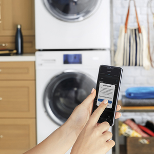 Laveuse compacte à chargement frontal Haier de 2,8 pi³, blanc - QFW150SSNWW