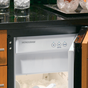 Monogram Machine à glaçons automatique de grande capacité et Acier inoxydable ZDIS15SSHRH